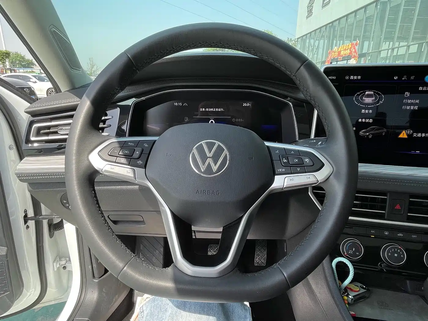 Volkswagen Sagitar 2025 300TSI DSG Surpass Edition фото 8
