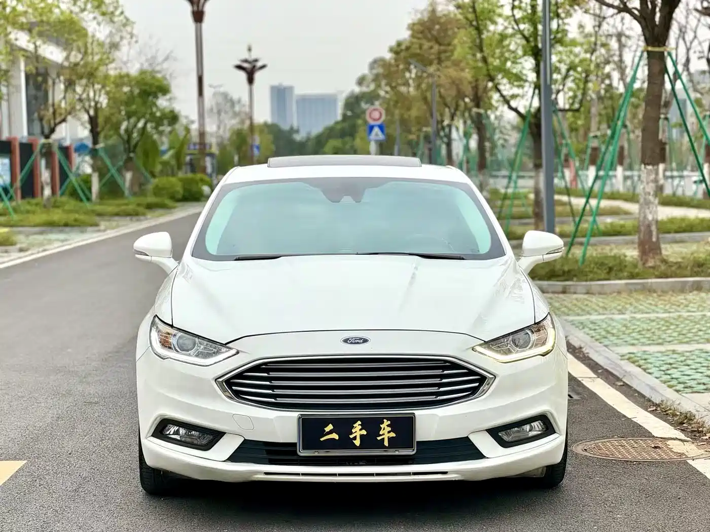 FORD MONDEO