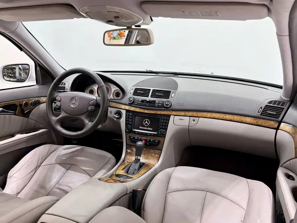Mercedes-Benz E-Class 2008 2008 E 230 Fashion
