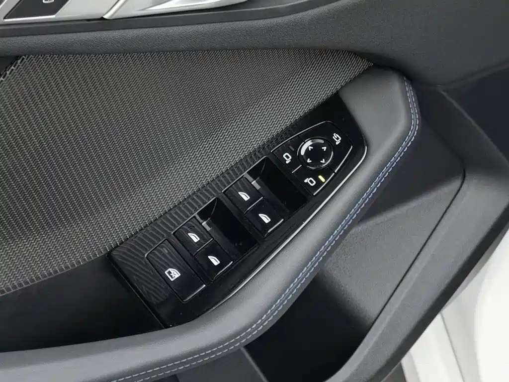 BMW 2 Series, миниатюра 9