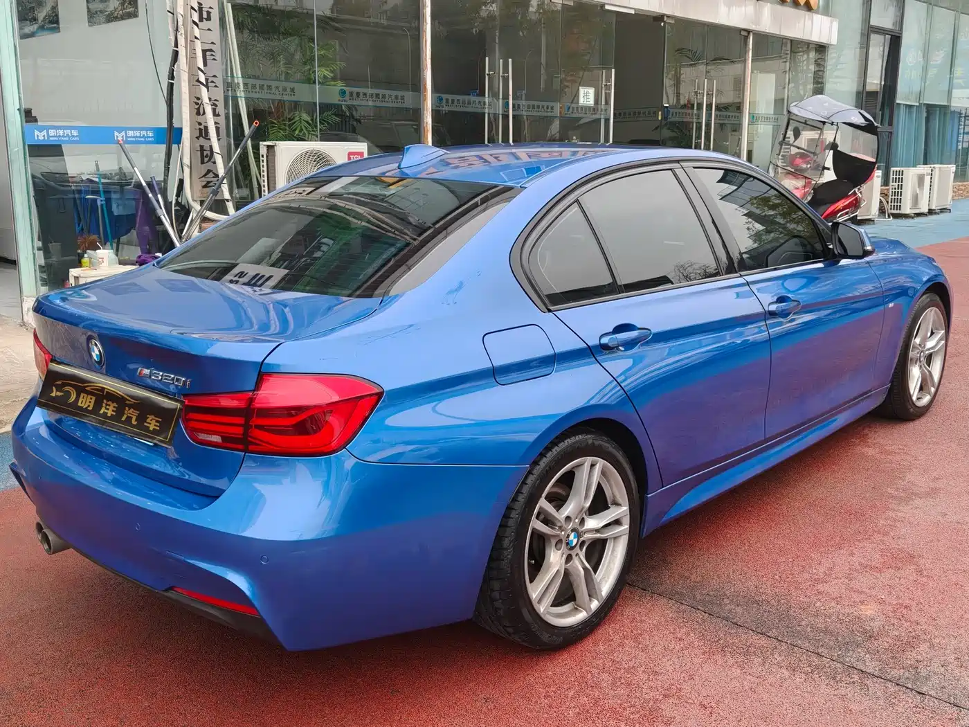 BMW 3 Series 2018 320i M Sport Package фото 7