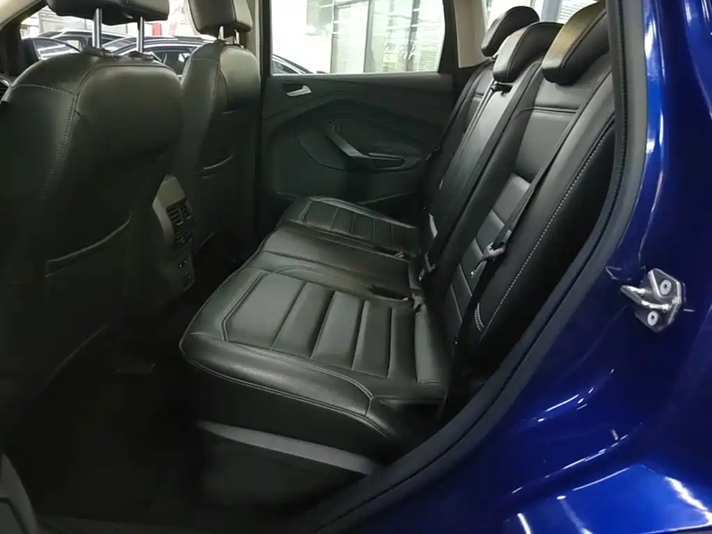 Ford Kuga 2017 2018 EcoBoost 180 FWD Platinum Wing