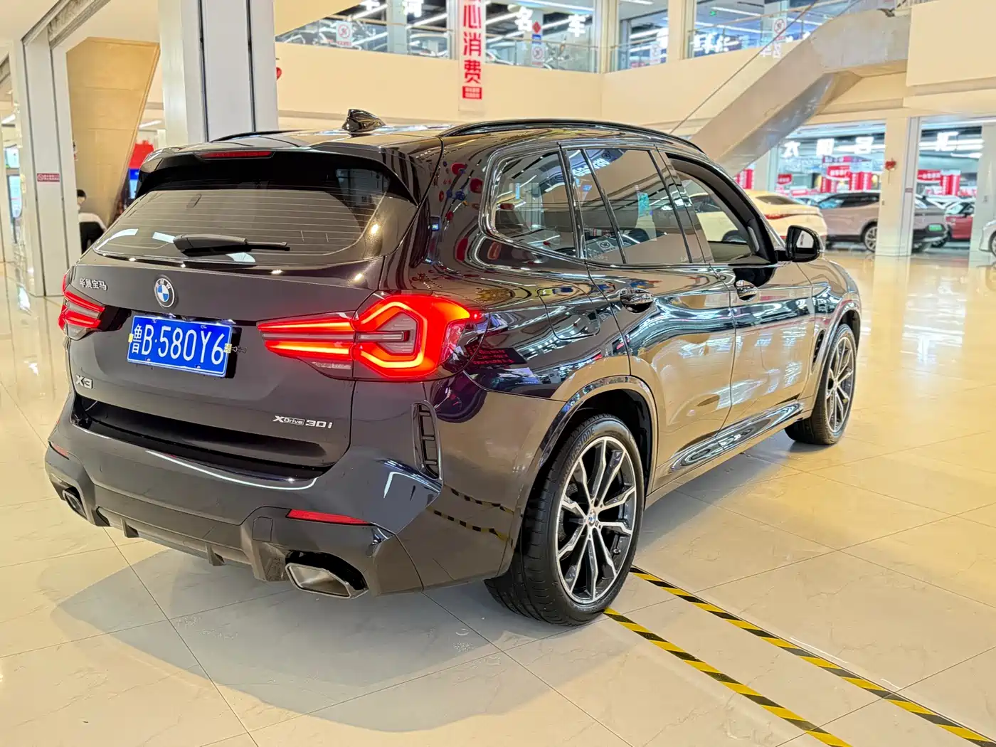 BMW X3 2022 Facelift xDrive30i Leading M Shadow Edition фото 5