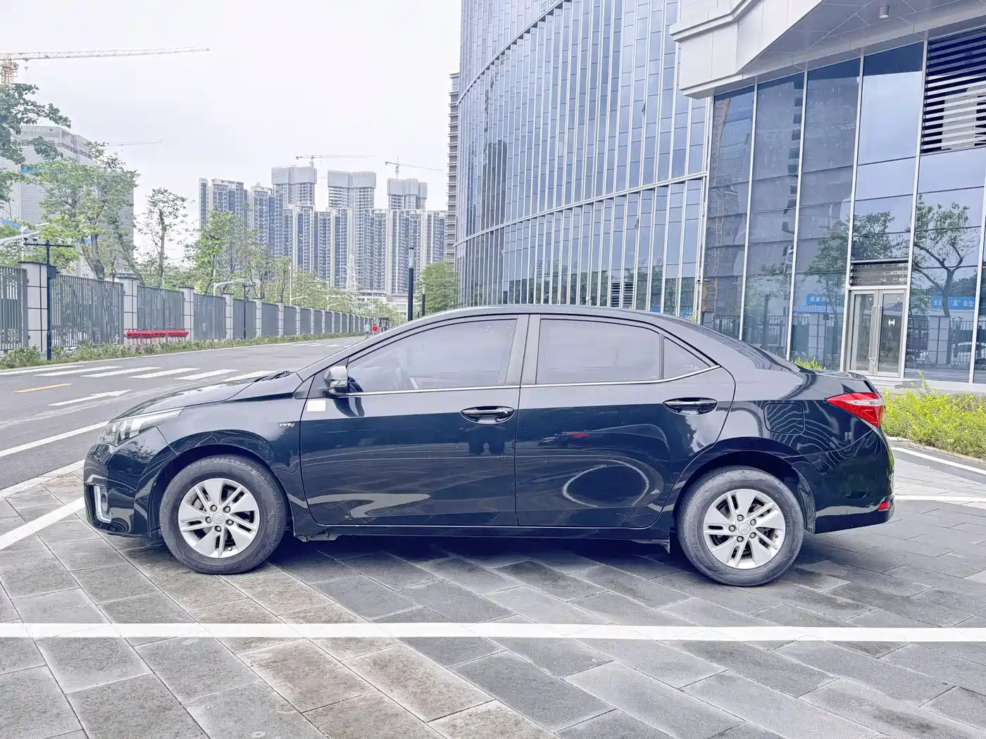 Toyota Corolla 2014 1.6L CVT GL фото 29