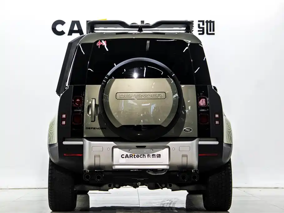 Land Rover Defender 2023 Facelift 110 3.0T P400 Dark Special Edition фото 6