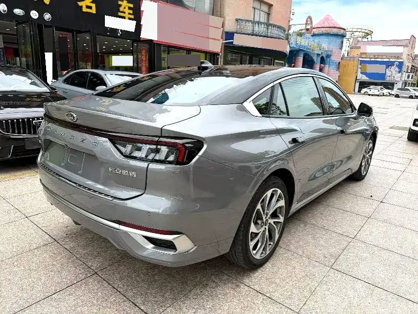 Photo 2 - Ford Mondeo
