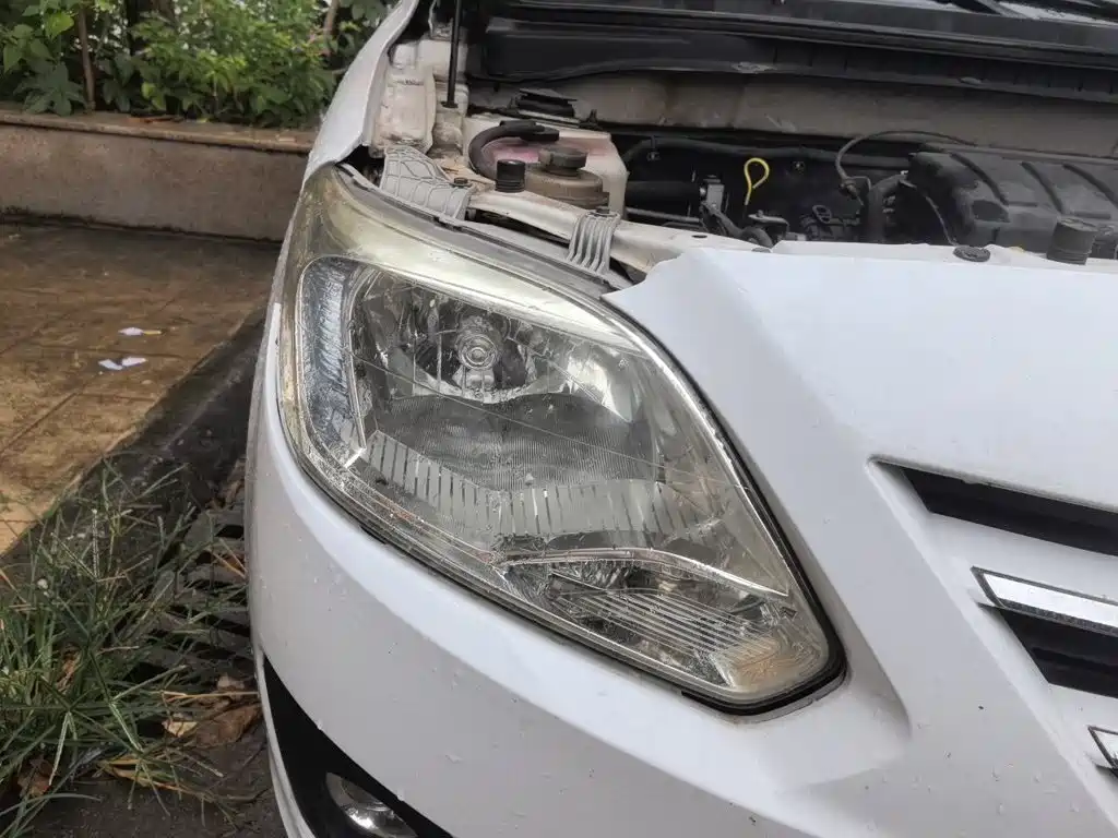 Changan Yuexiang V3 2014 2012 1.3L Manual Comfort (China V)