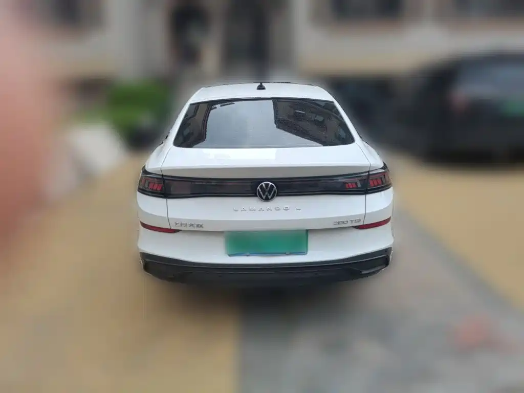Фото 23 - Volkswagen Lamando