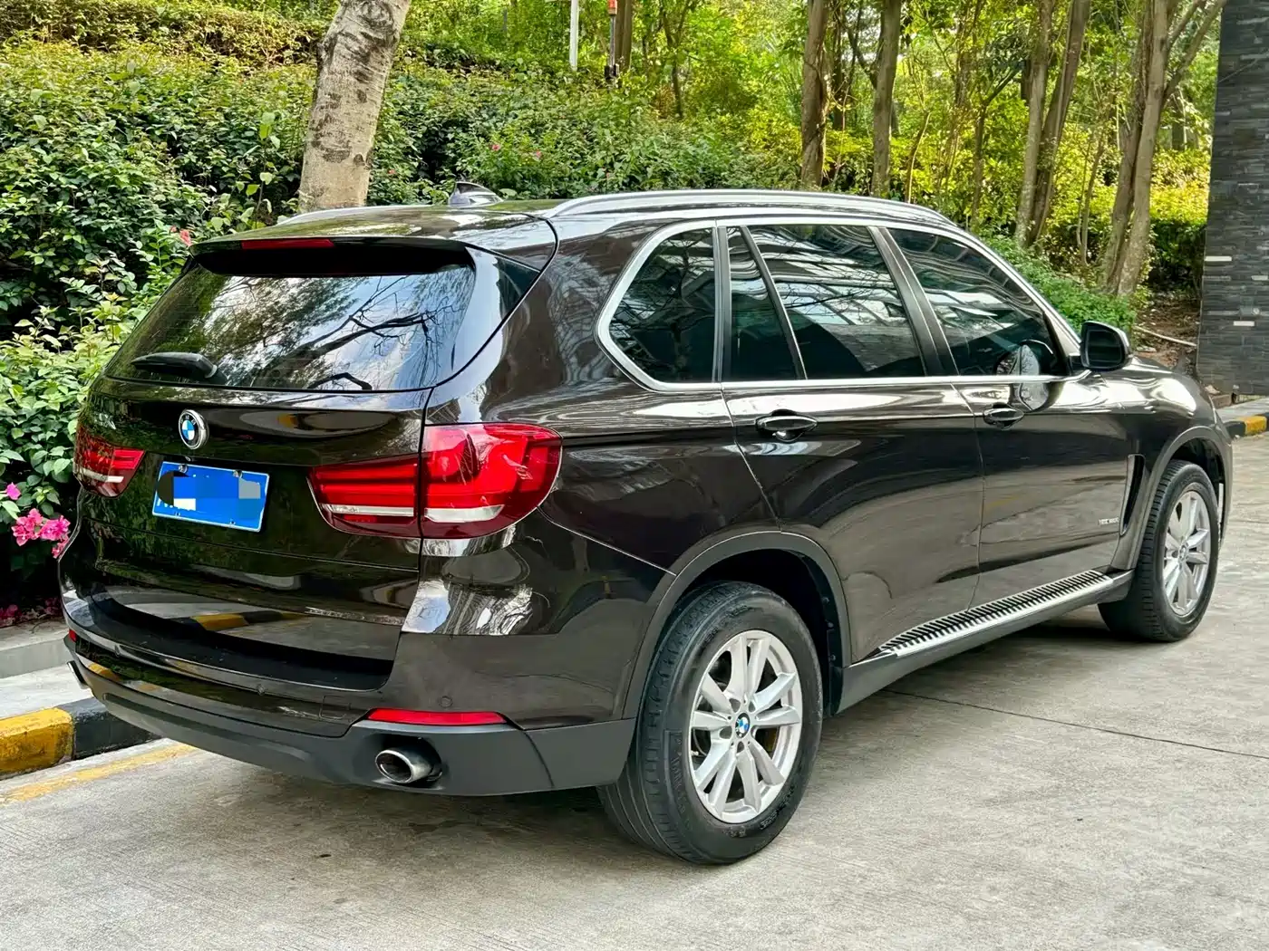 BMW X5 (Import) фото 8