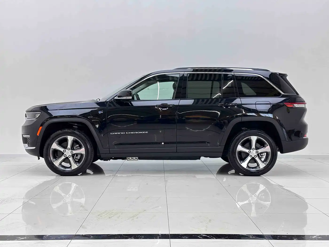 Jeep Grand Cherokee 4xe (Import) 2026 2024 4xe Summit Edition