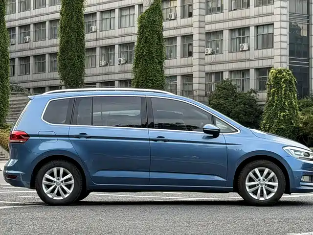 Volkswagen Touran 2016 Touran L 280TSI DSG Elegance — фото 4
