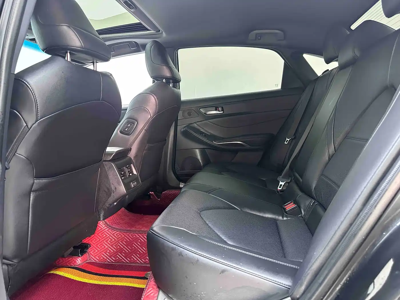 Toyota Avalon 2022 2.5L Luxury Edition фото 8