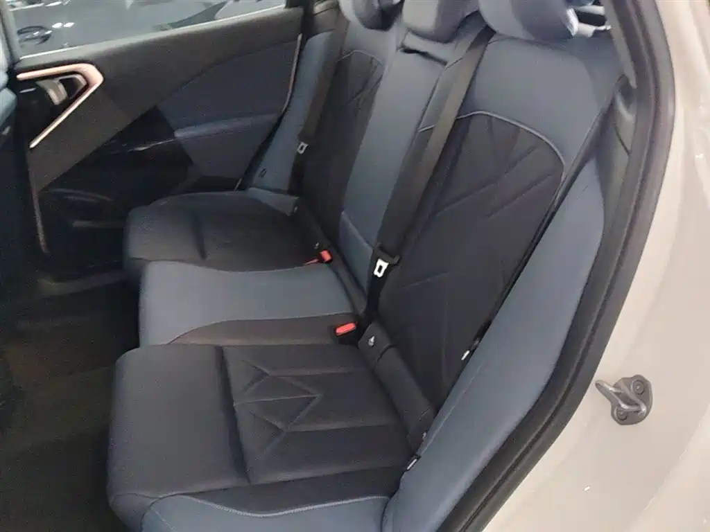 BMW X3 2025 xDrive30L Premium M Sport Package фото 24