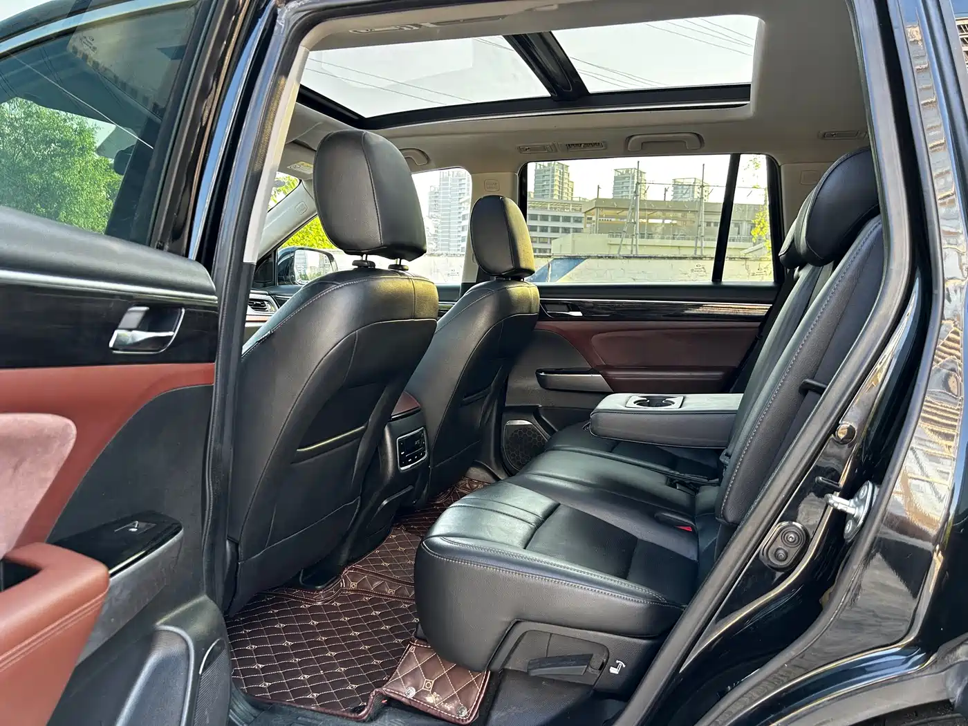GAC Trumpchi Trumpchi GS8 2017 320T 2WD Luxury Smart Connect (7-seater) фото 10