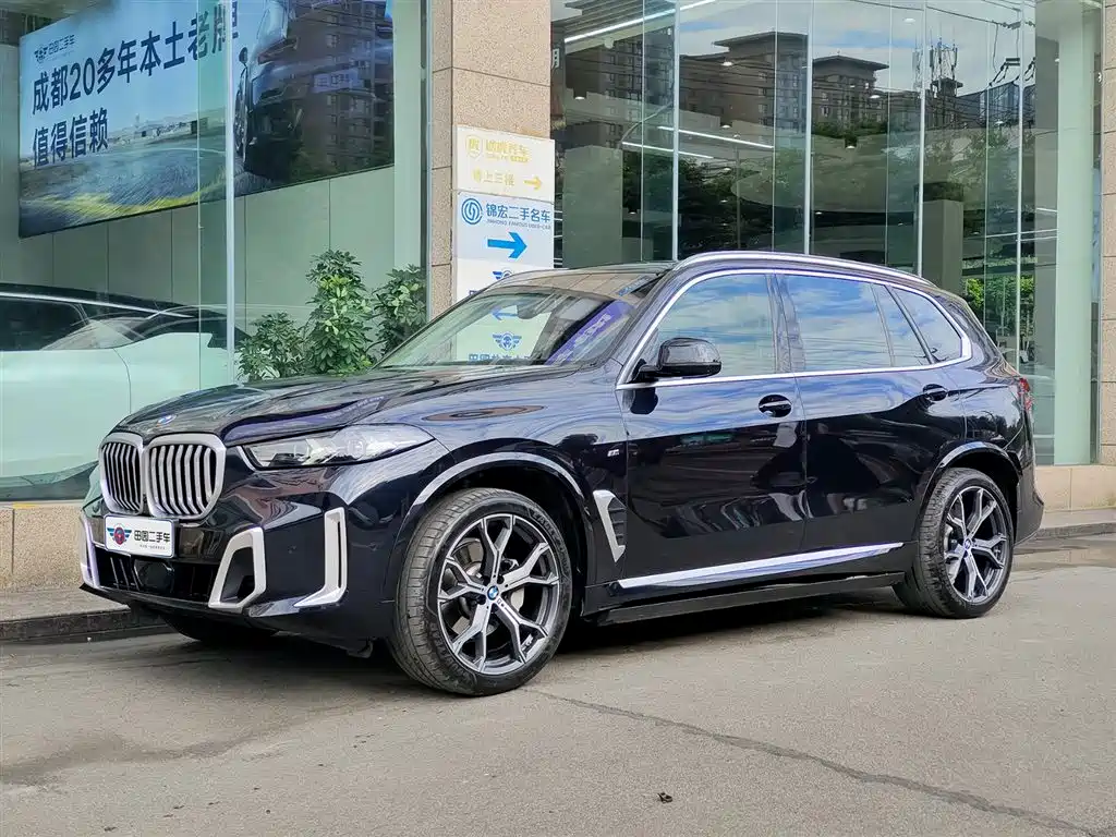 BMW X5 2023 xDrive 30Li Premium M Sport Package