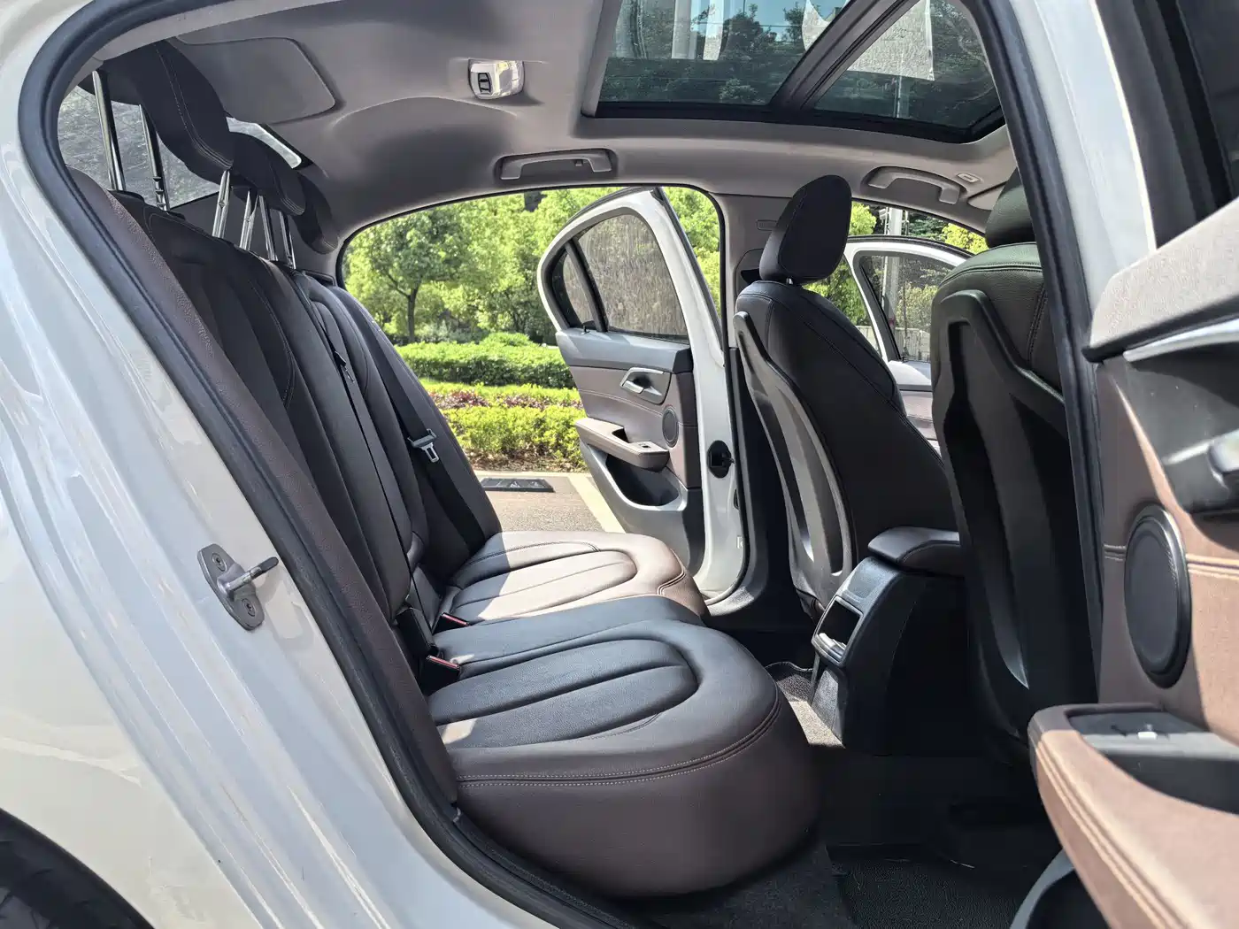 BMW 1 Series 2019 118i M Sport Package фото 9
