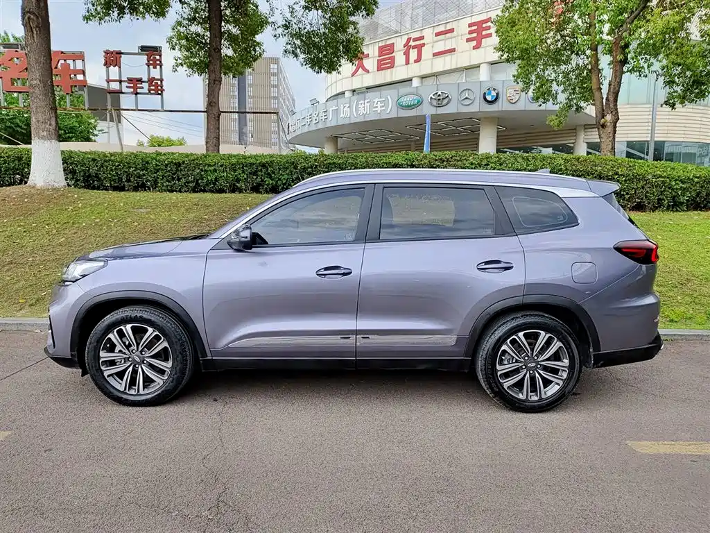 CHERY TIGGO 8