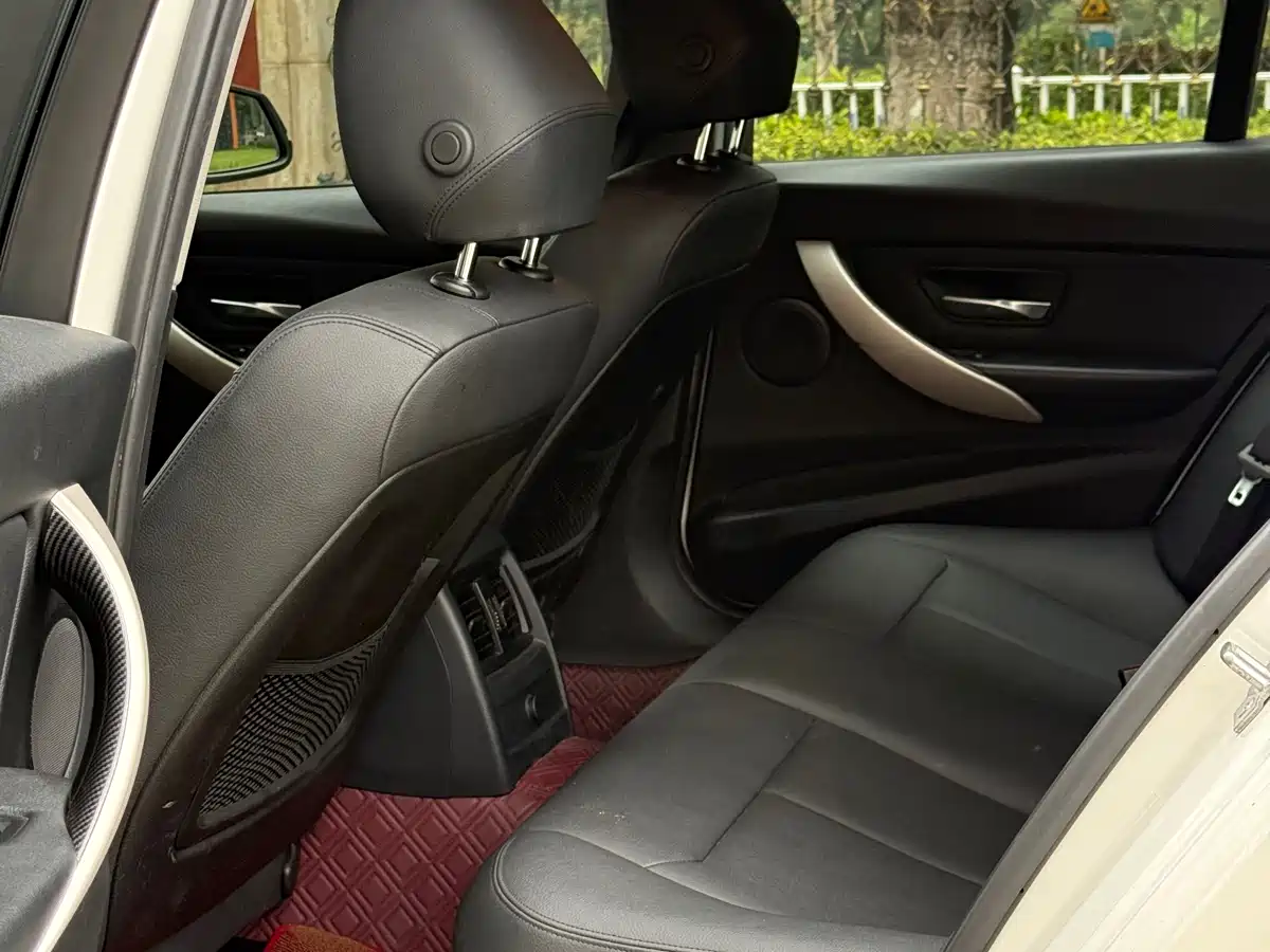 BMW 3 Series 2015 320i Super Joy Fashion фото 14