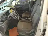 Фото 15 - Buick Encore