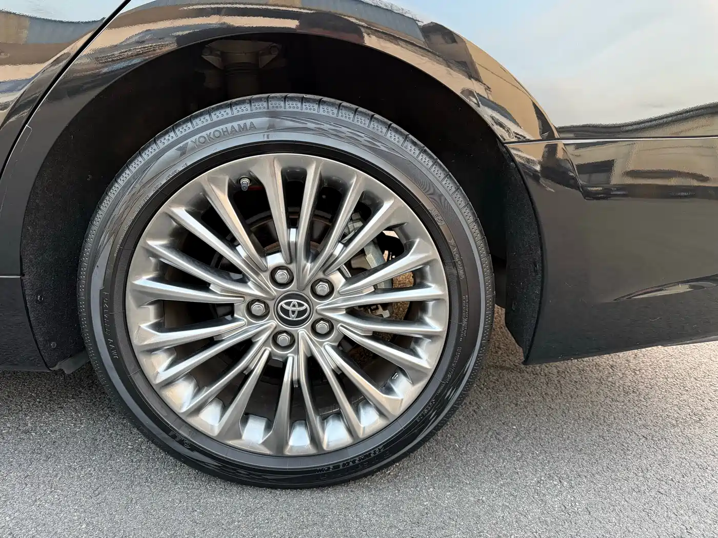 Toyota Avalon 2019 Hybrid 2.5L Limited Flagship Edition China VI фото 24