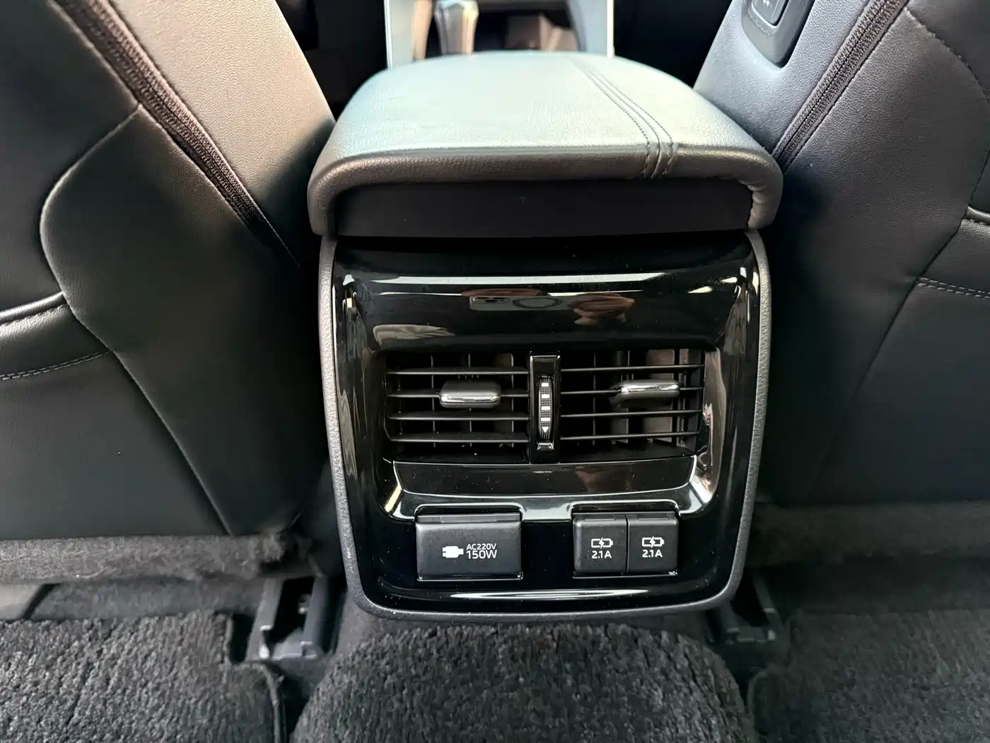 Toyota Avalon 2019 Hybrid 2.5L Limited Flagship Edition China VI фото 26