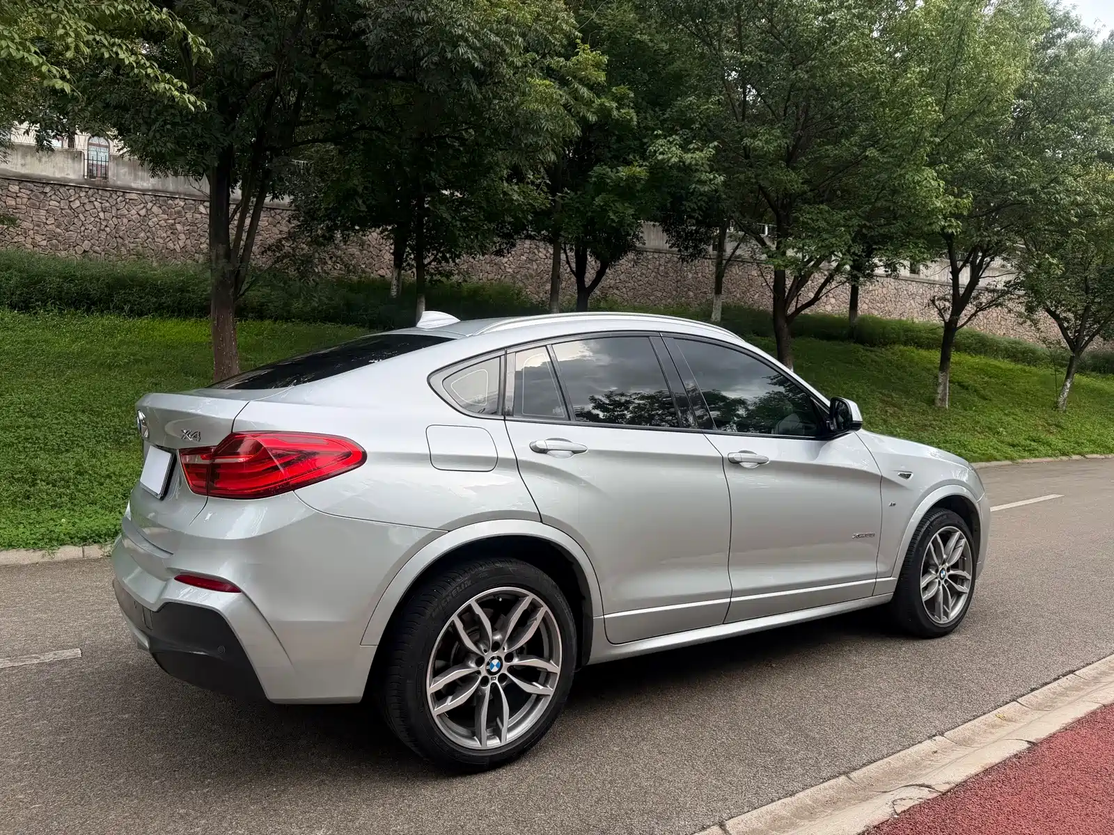 Photo 6 - BMW X4