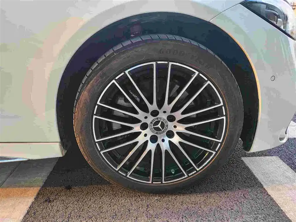 Mercedes-Benz C-Class 2024 Facelift C 260 L Sport фото 5