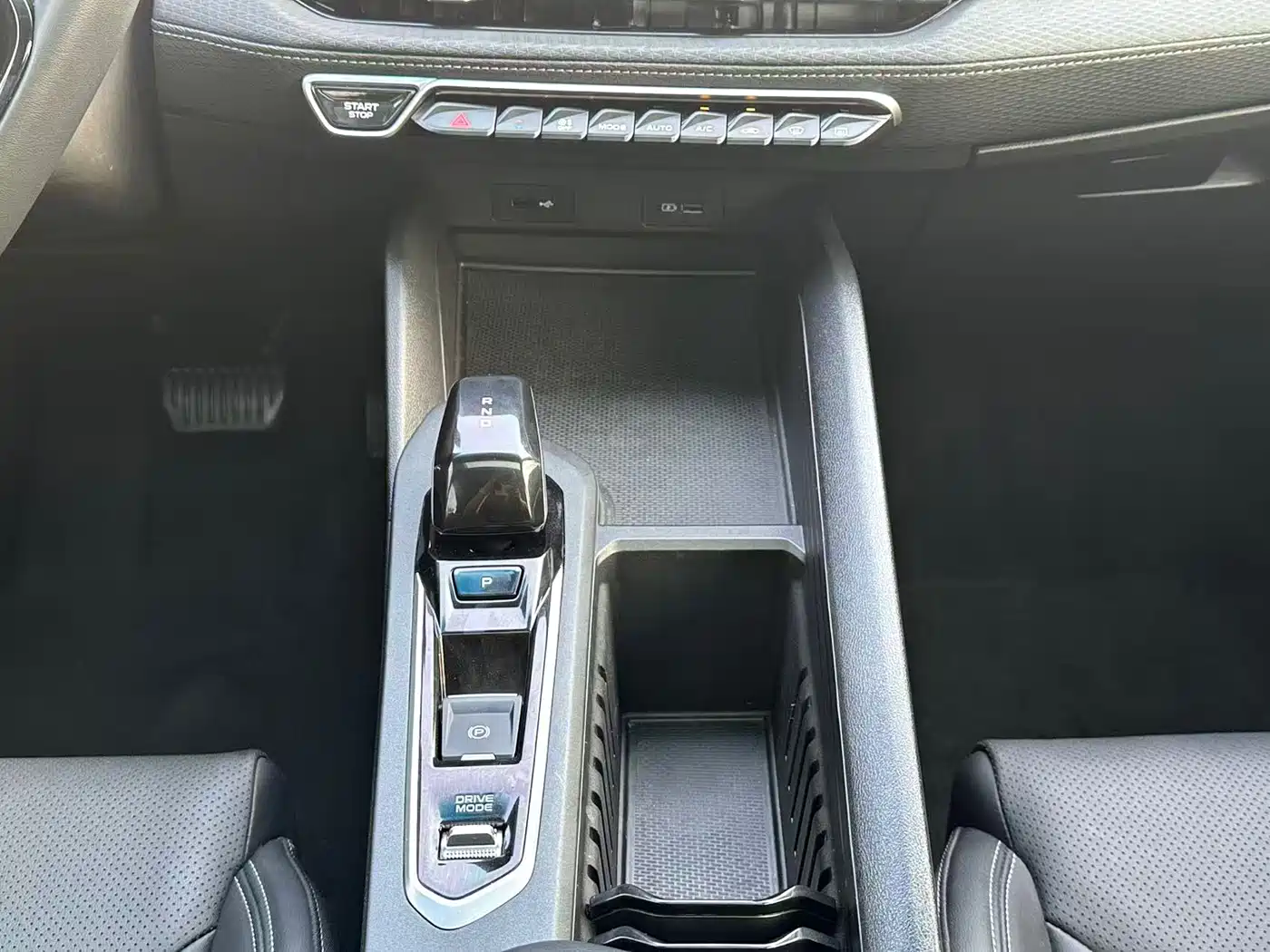 Geely Binrui 2025 2024 Binrui COOL 1.5T DCT Soaring Dragon Edition