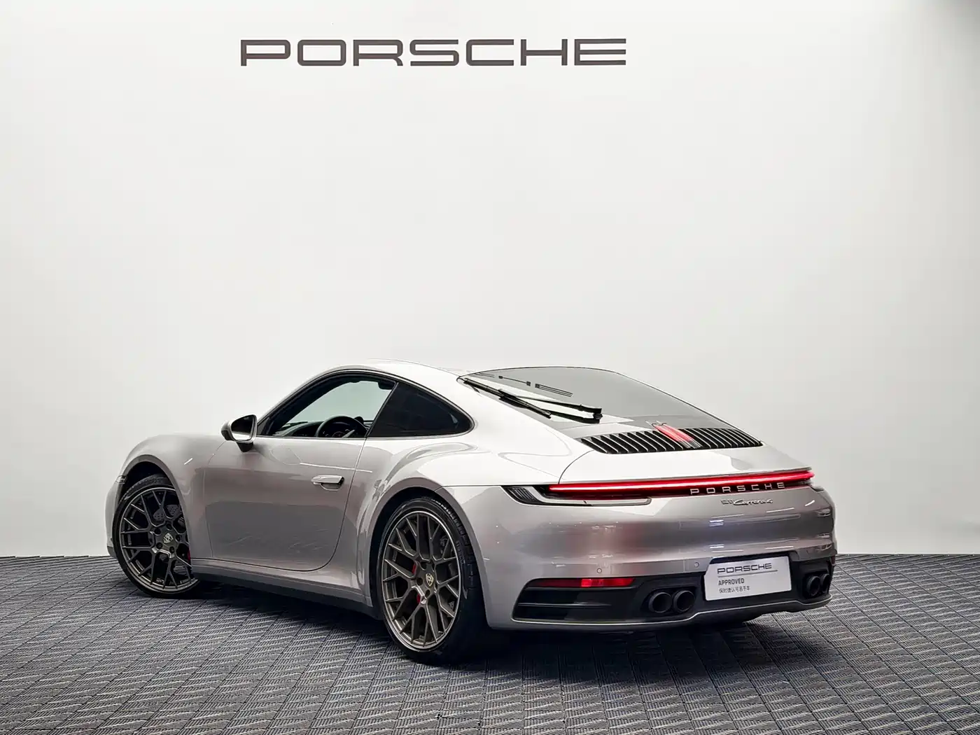 Фото 3 - Porsche 911