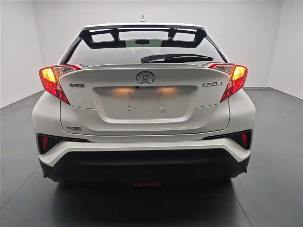 Toyota IZOA 2018 2.0L Yichi Edition China V фото 6