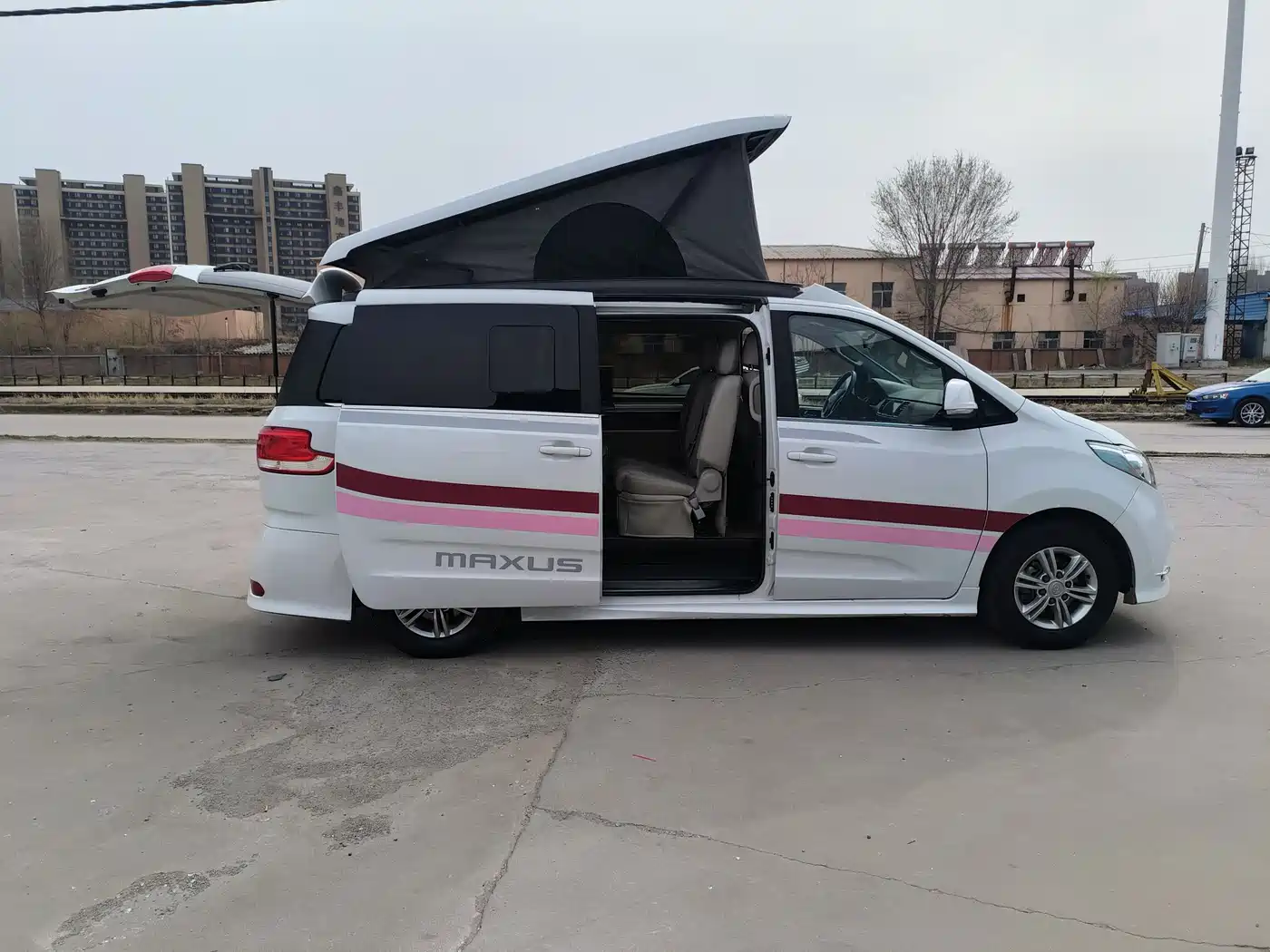 SAIC Maxus RG10 2019 2.0TGI Pop-top Camper Sunshine Edition фото 3
