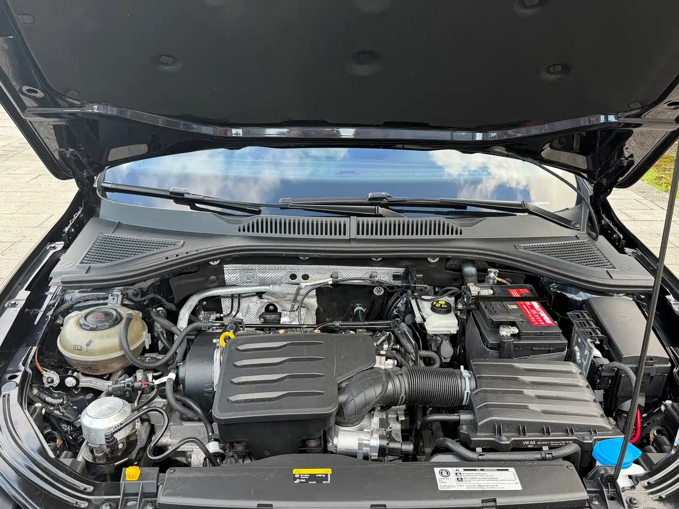 Volkswagen Lavida 2024 Model 1.5L Automatic Starlight 5 Million Edition фото 17