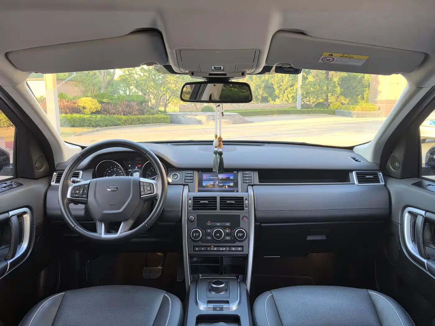 Land Rover Discovery Sport 2018 240PS SE Edition фото 6