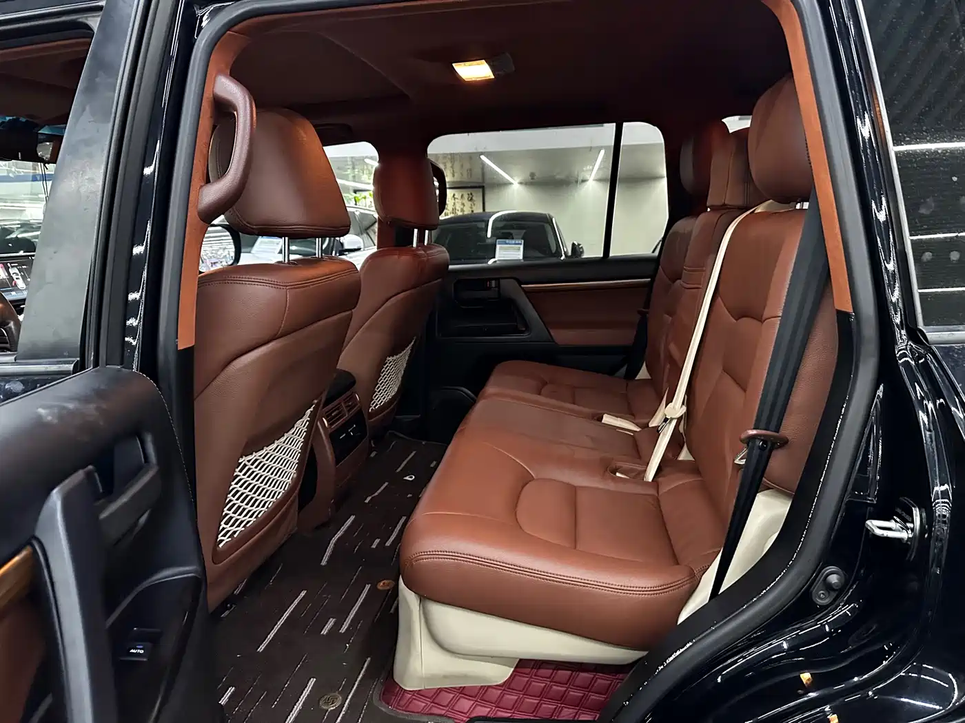 Toyota Land Cruiser (Import) 2019