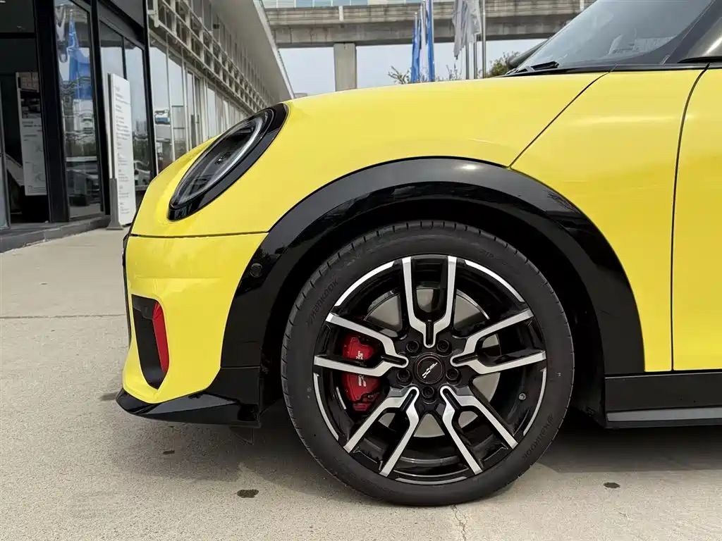 MINI JCW 2026 2025 JOHN COOPER WORKS