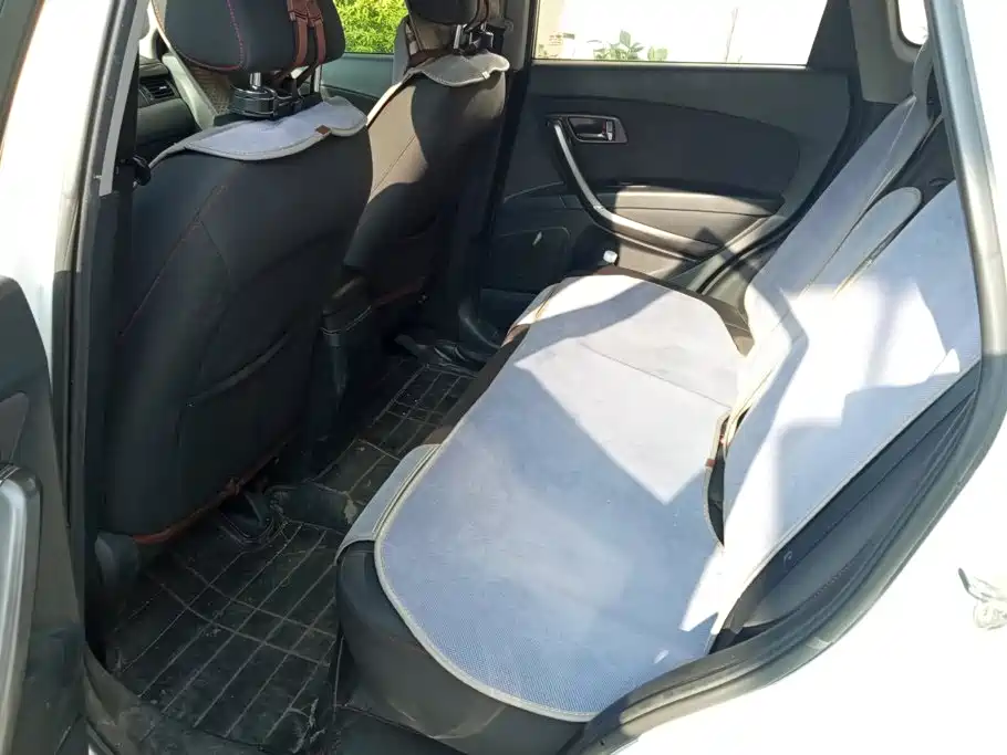 Besturn X80 2016 2015 2.0L Automatic Comfort Anniversary Edition