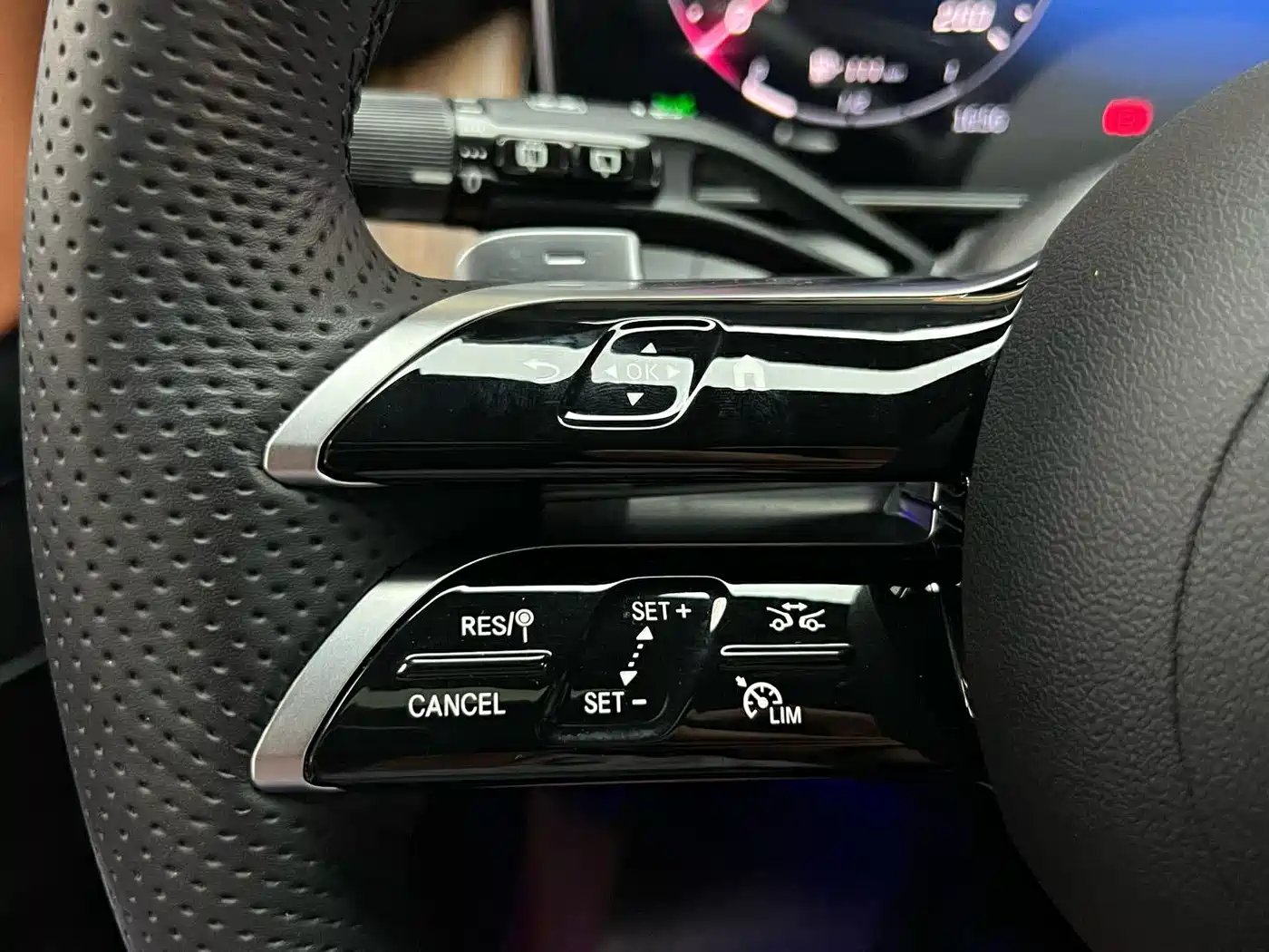 Mercedes-Benz GLC 2024 GLC 300 L 4MATIC Dynamic 7-seater фото 19