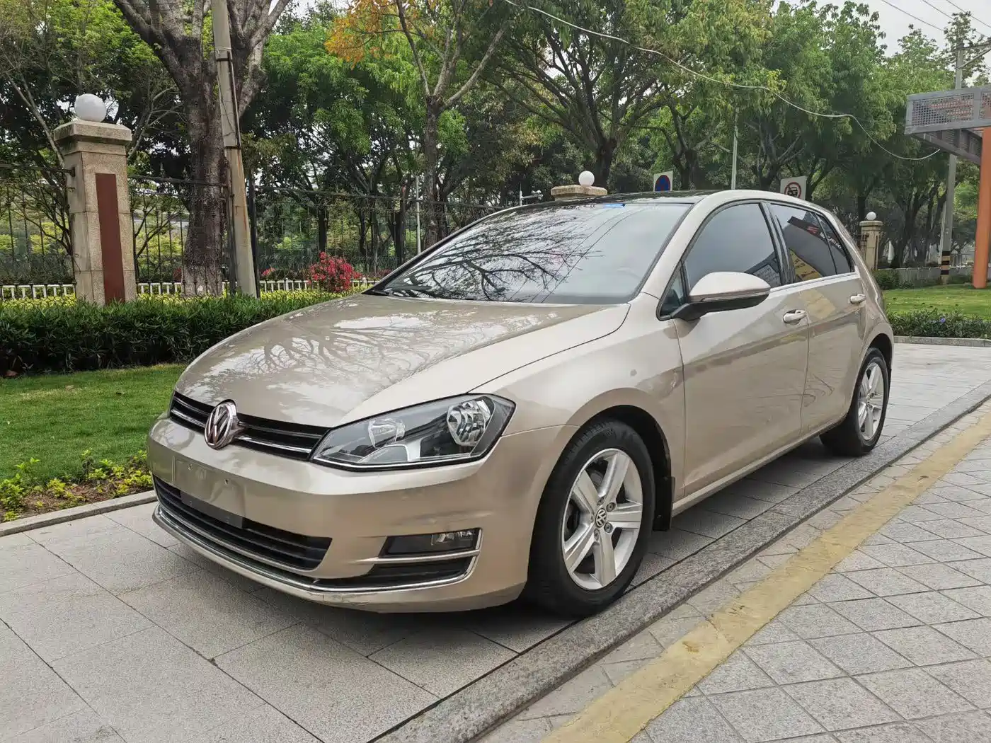 Volkswagen Golf 2014 1.4TSI Automatic Luxury