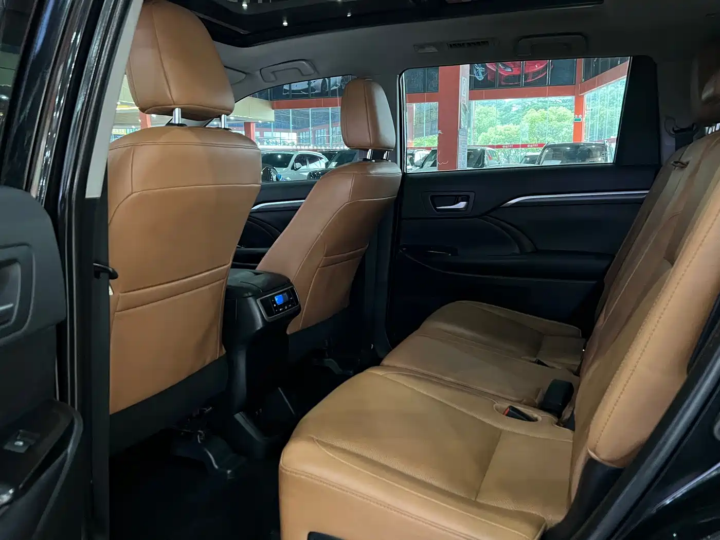 Toyota Highlander 2018 Model 2.0T 4WD Knight Edition 7-Seater China VI фото 8