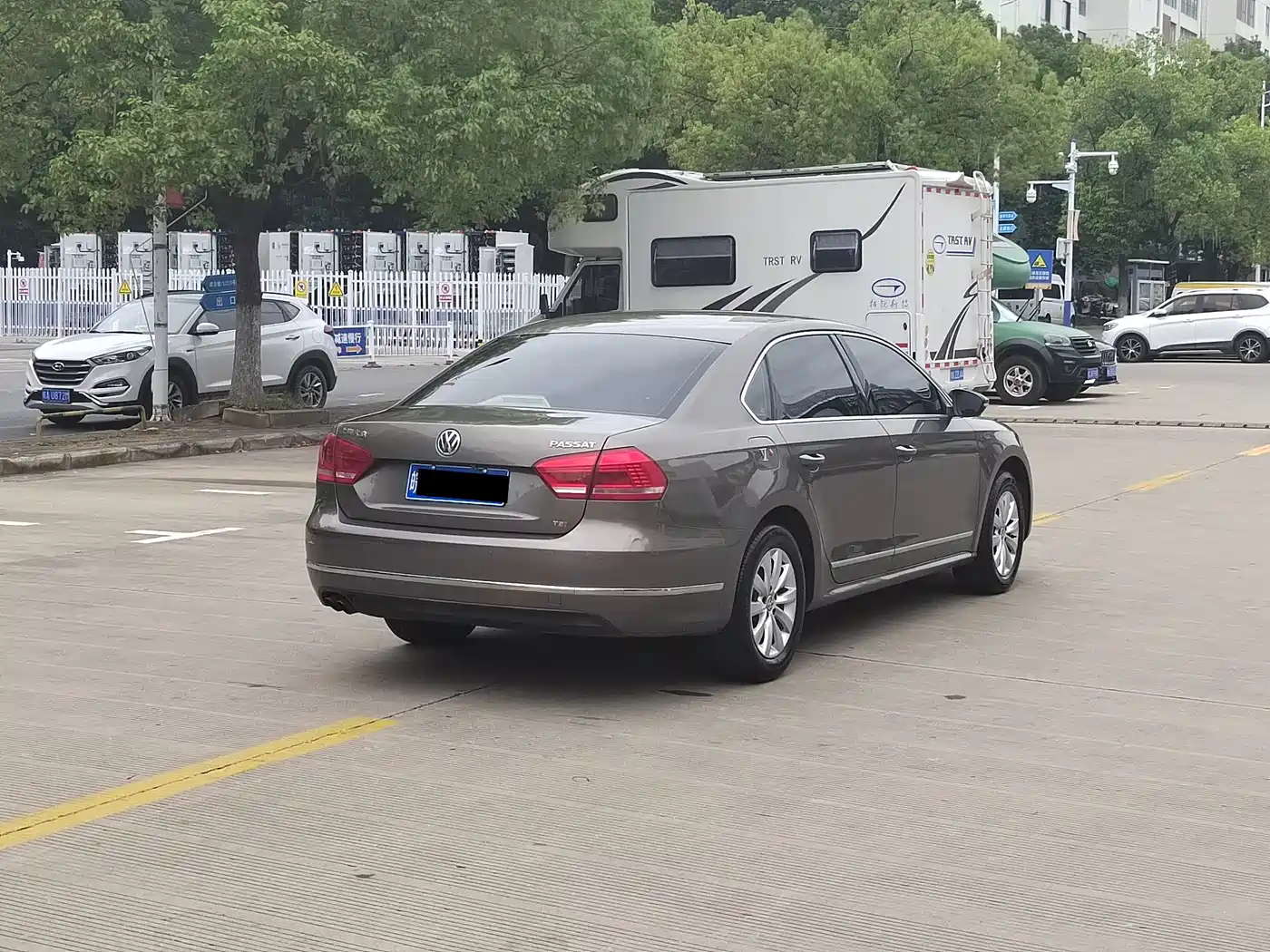 Photo 10 - Volkswagen Passat