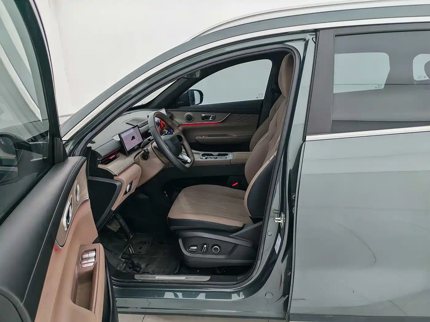 Chery Fengyun Fengyun T8 2025 2025 1.5T 130km Premium Edition (7-Seater)