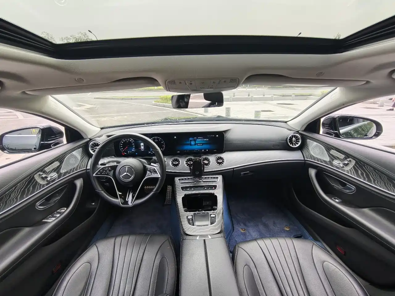Mercedes-Benz CLS 2023 Model CLS 300 Sport Version фото 6