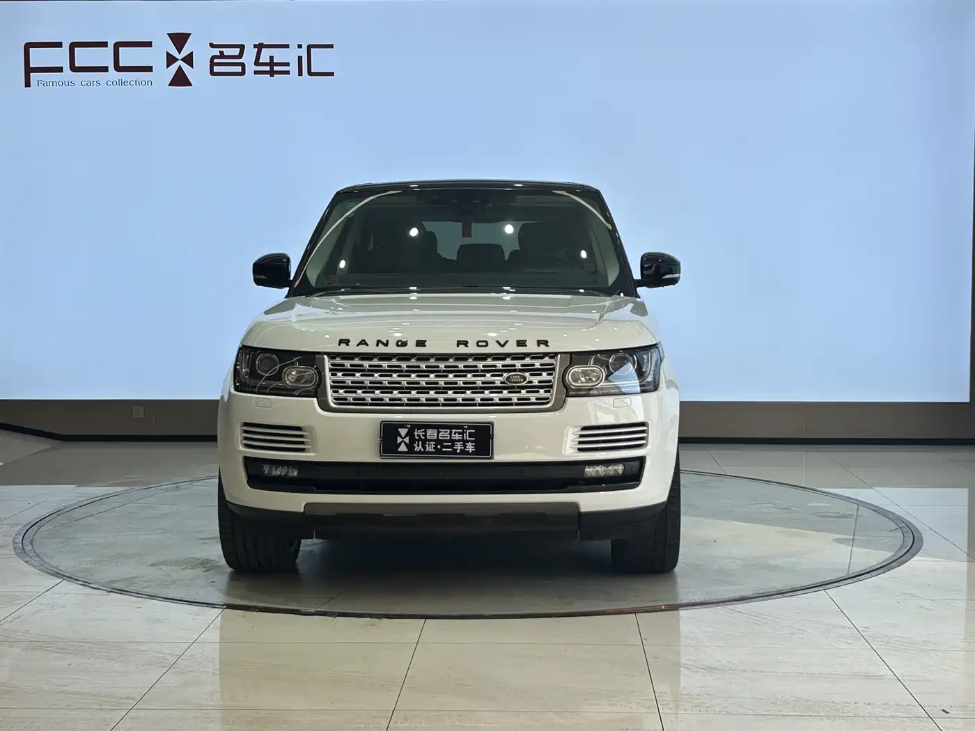 Land Rover Range Rover 2017 3.0 SC V6 Golden Age Edition фото 2