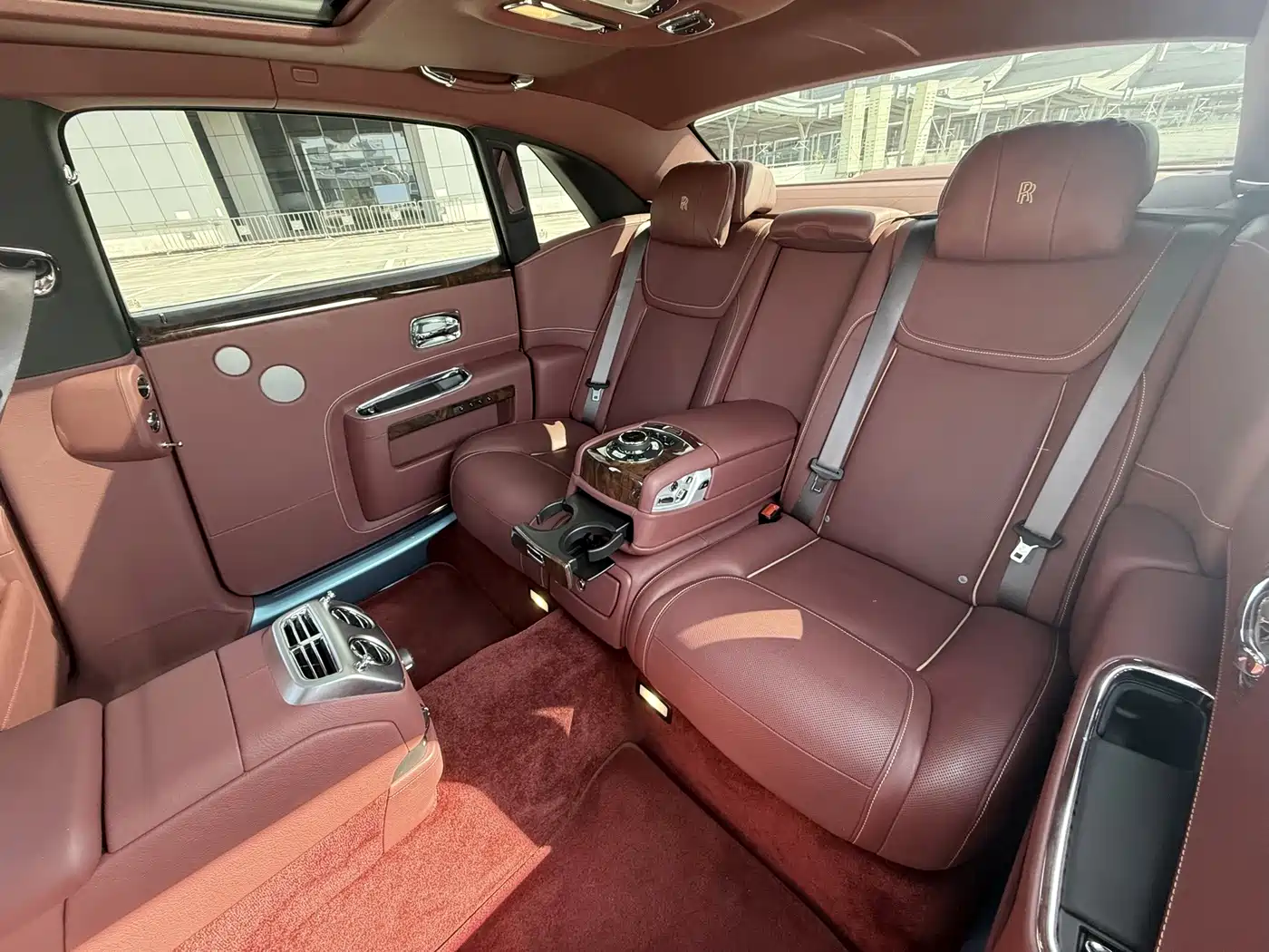 Rolls-Royce Ghost 2018 2018 6.6T Long Wheelbase Edition
