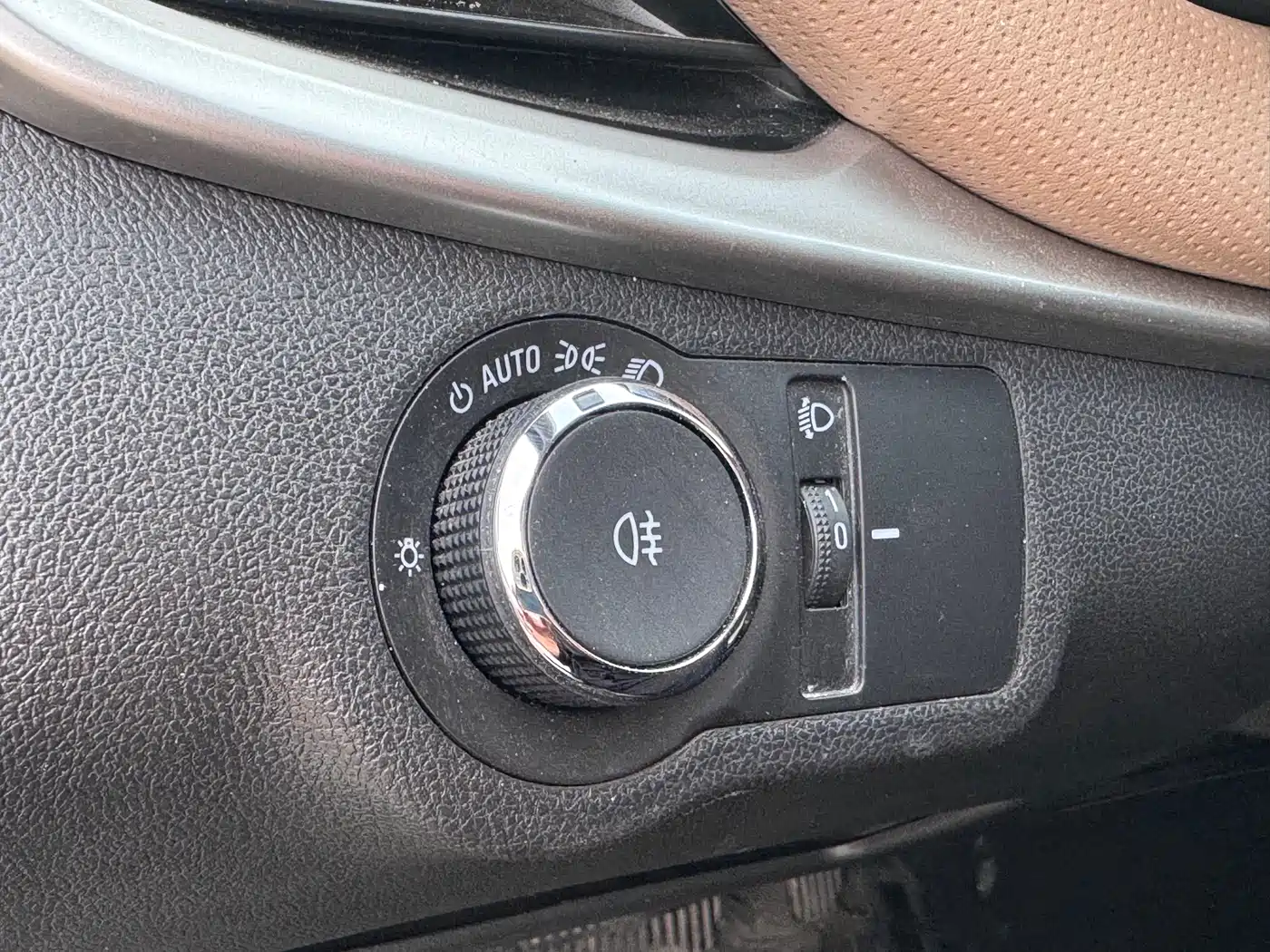 Chevrolet Monza 2022 320 Automatic Enjoyment Sunroof Edition фото 16
