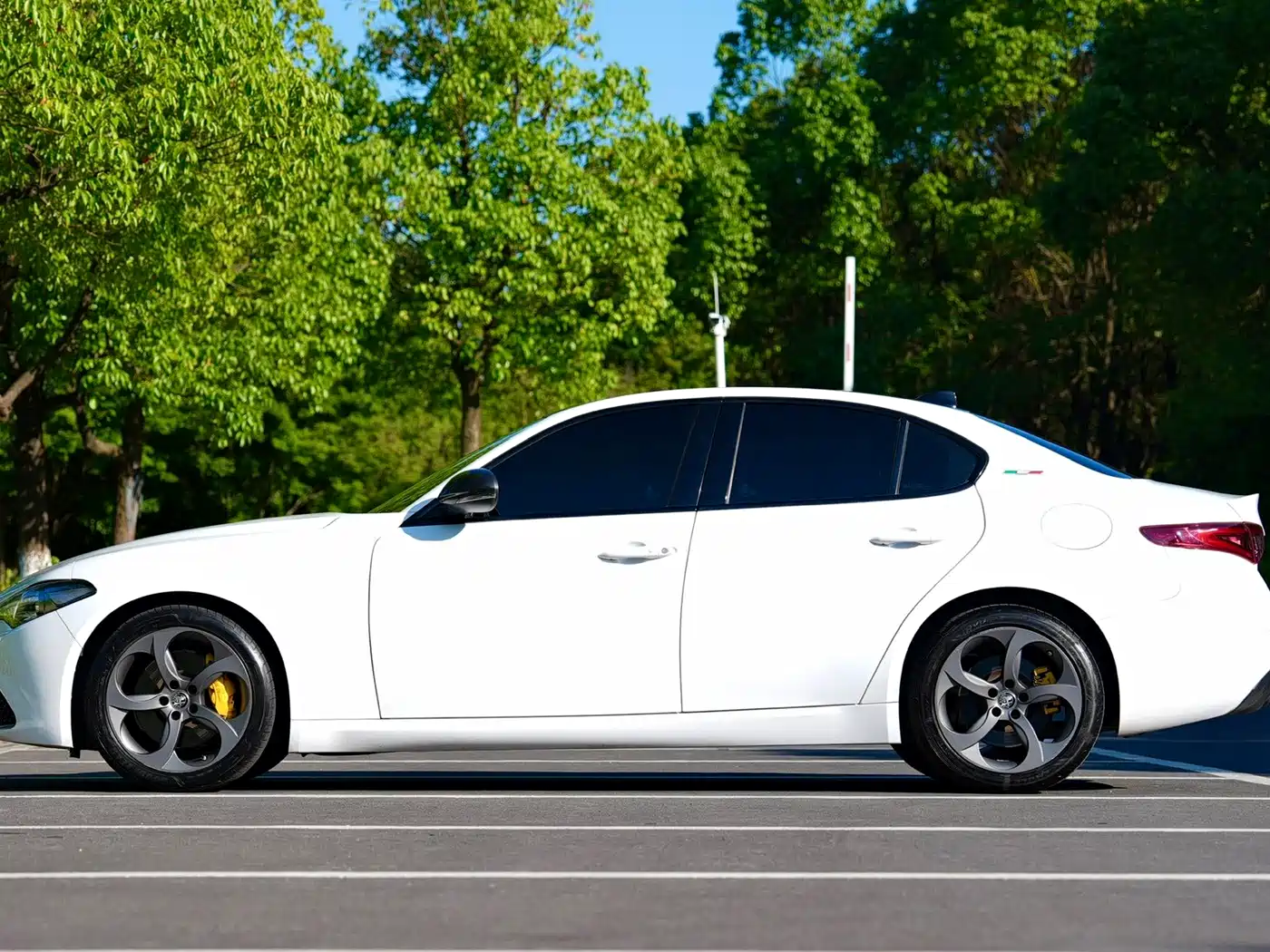 Alfa Romeo Giulia 2021 2020 2.0T 280HP Luxury Edition