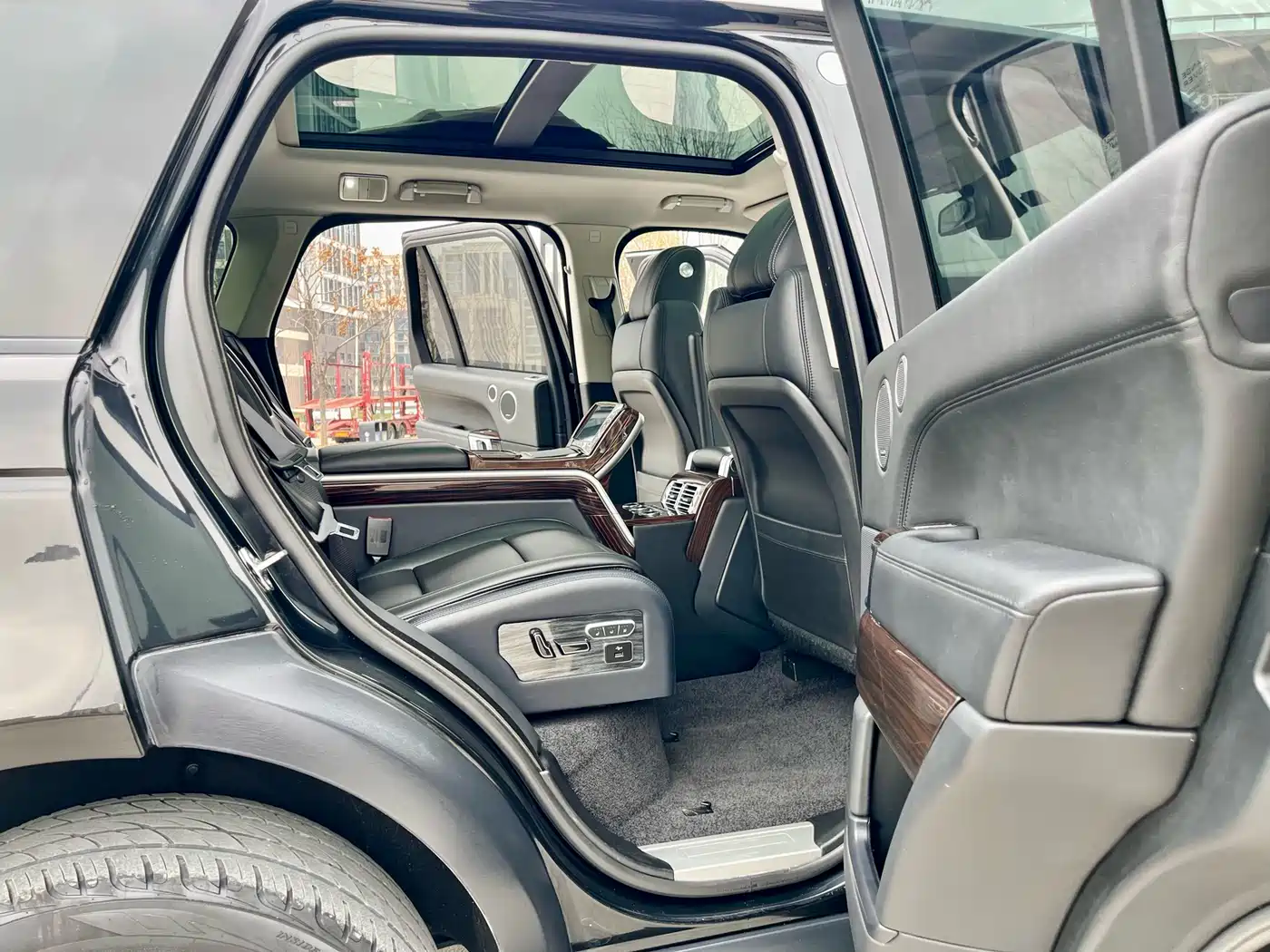 Land Rover Range Rover 2013 5.0 SC V8 Vogue SE фото 24