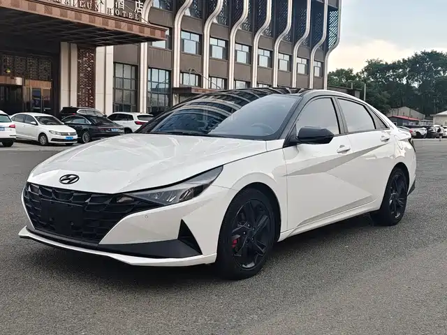 Hyundai Elantra 1.5L CVT, 20 Юбилейная серия