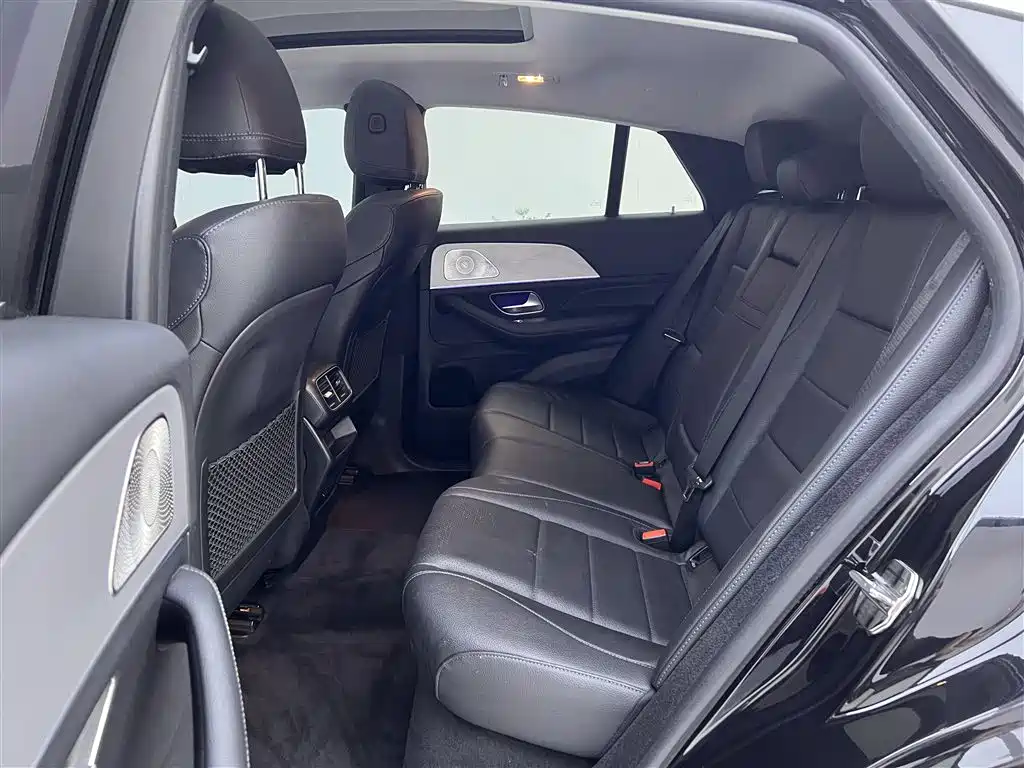 Mercedes-Benz GLE Coupe 2020 GLE 350 4MATIC Coupe SUV Fashion фото 21