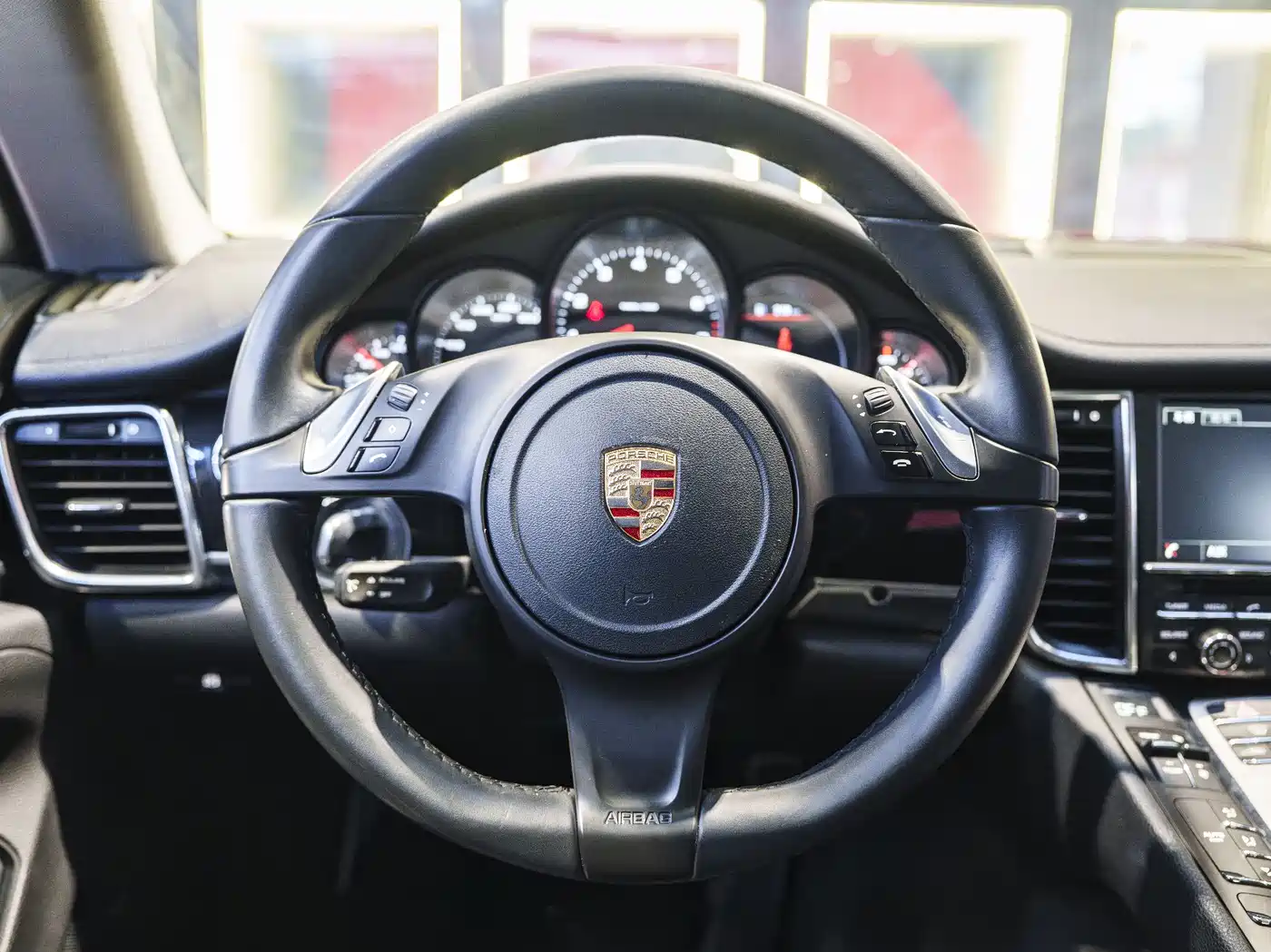 Porsche Panamera 2014 Panamera 3.0T фото 16